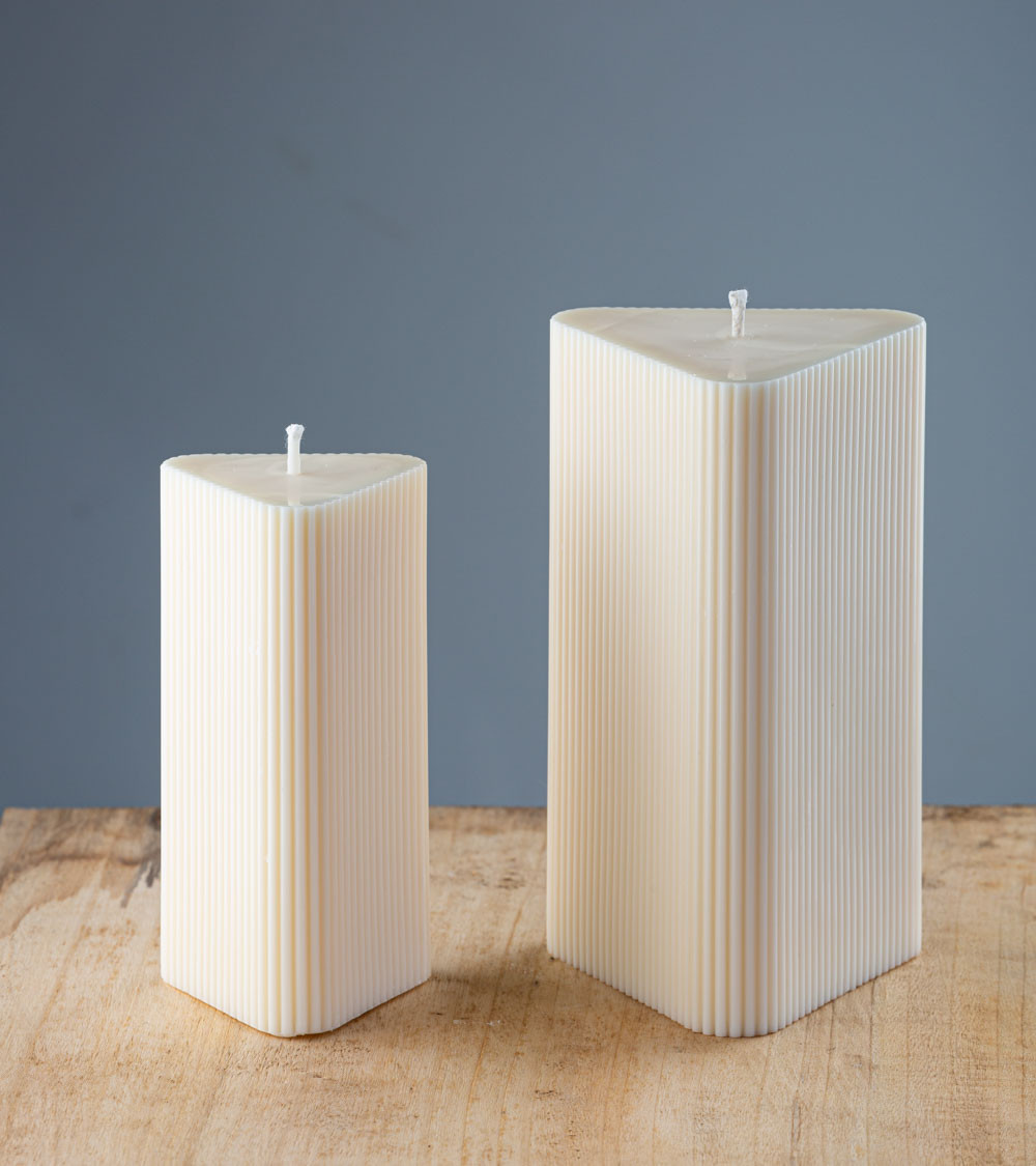 Gamme de bougies artisanales Merline, bougies naturelles en cire de colza, petite et grande tailles, design triangulaire