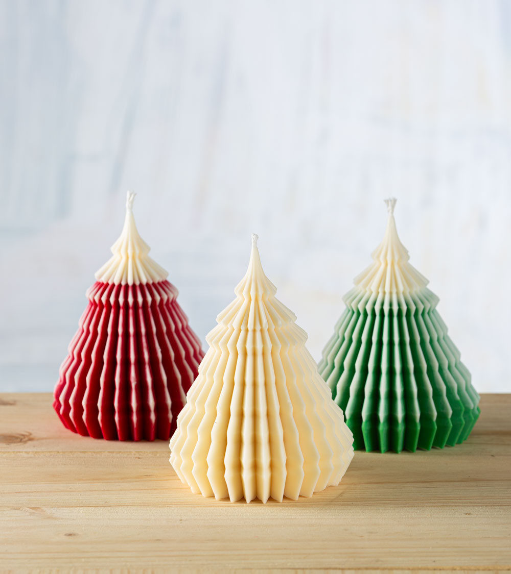 Gamme de bougies sapin artisanales en cire de colza, bougie Noël et décoration, crème, rouge et vert
