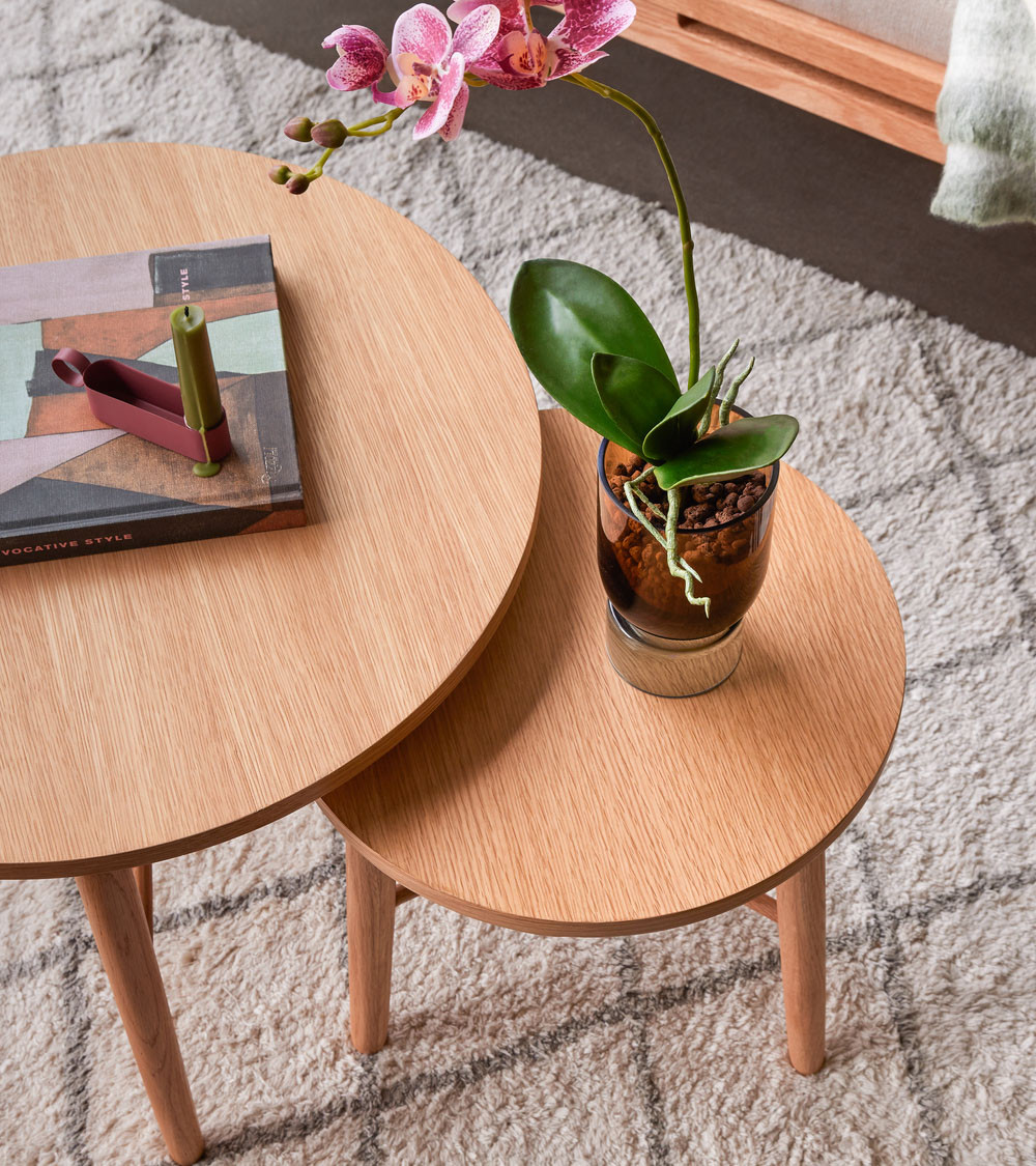 Bougeoir avec une orchidée sur table - Crée une atmosphère cosy et chaleureuse avec une touche de nature