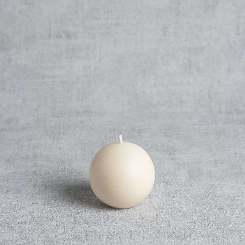 Bougie naturelle artisanale ronde en cire végétale de colza, petit modèle fabriqué à la main en France