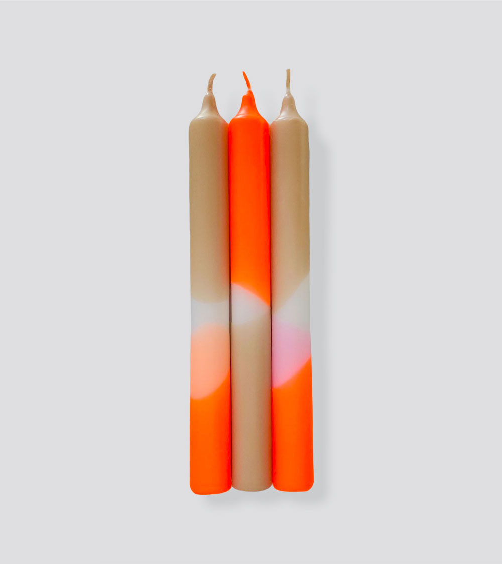 Bougies Dip Dye Papaya Sand – Un trio de bougies élégantes aux teintes de papaye et sable pour illuminer vos moments.